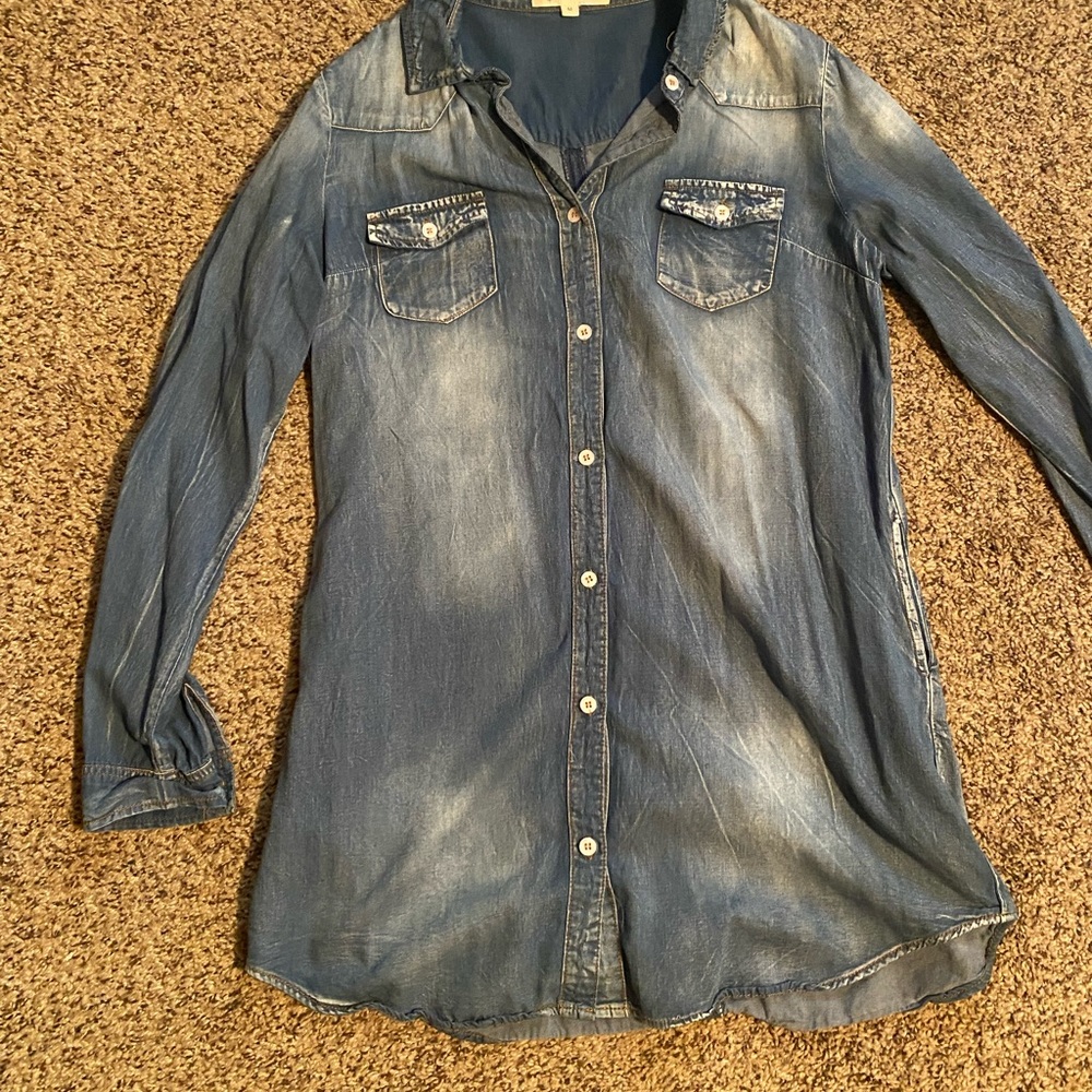 Vanilla Bay Chambray Boutique Button Up Top
